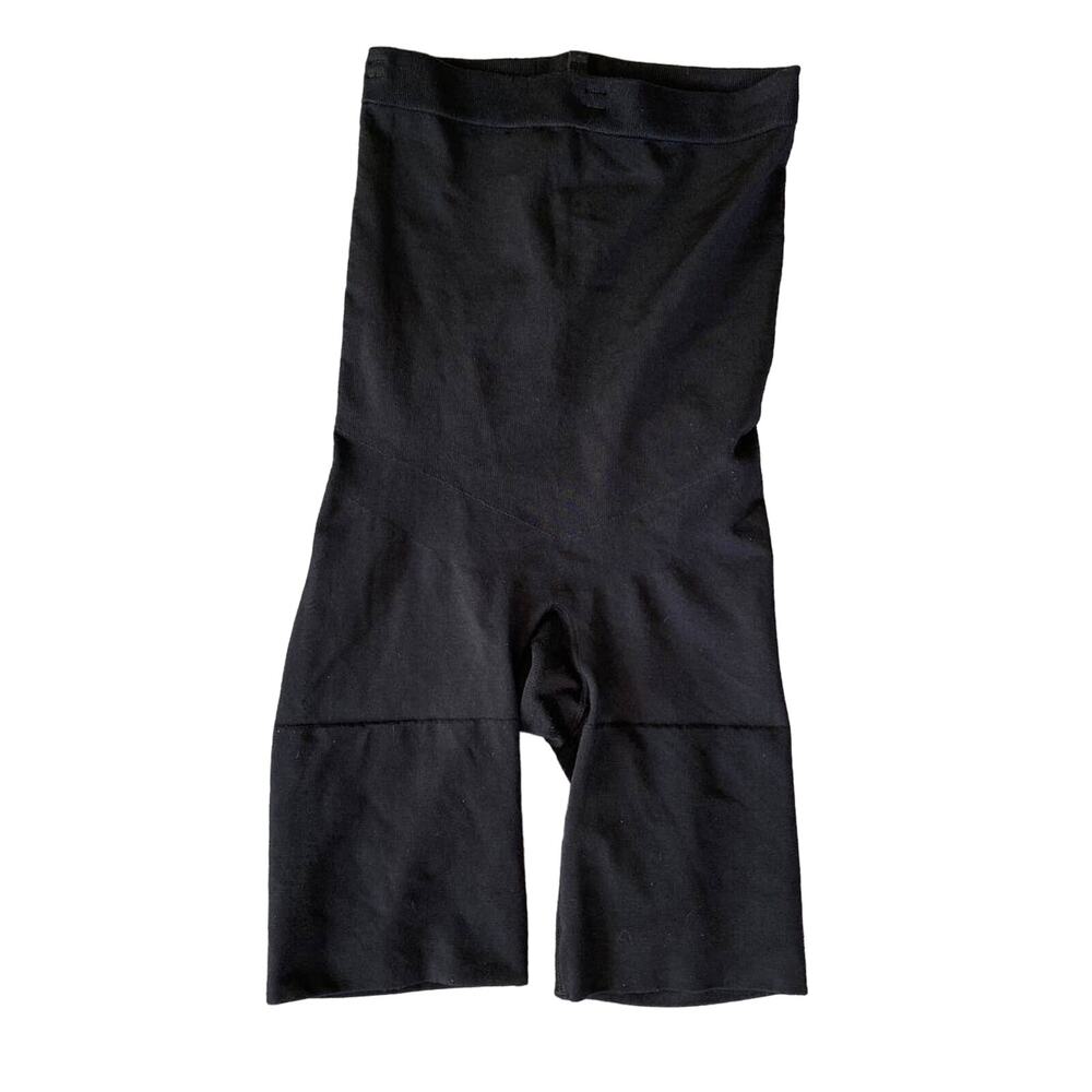 NWOT SPANX High Waisted Mid Thigh Shaper Short Black Women's Size Medium